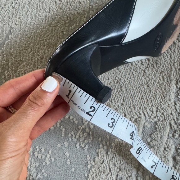 Tod’s kitten heal mules black white slide on leather slip on classic 9.5 - Picture 11 of 12